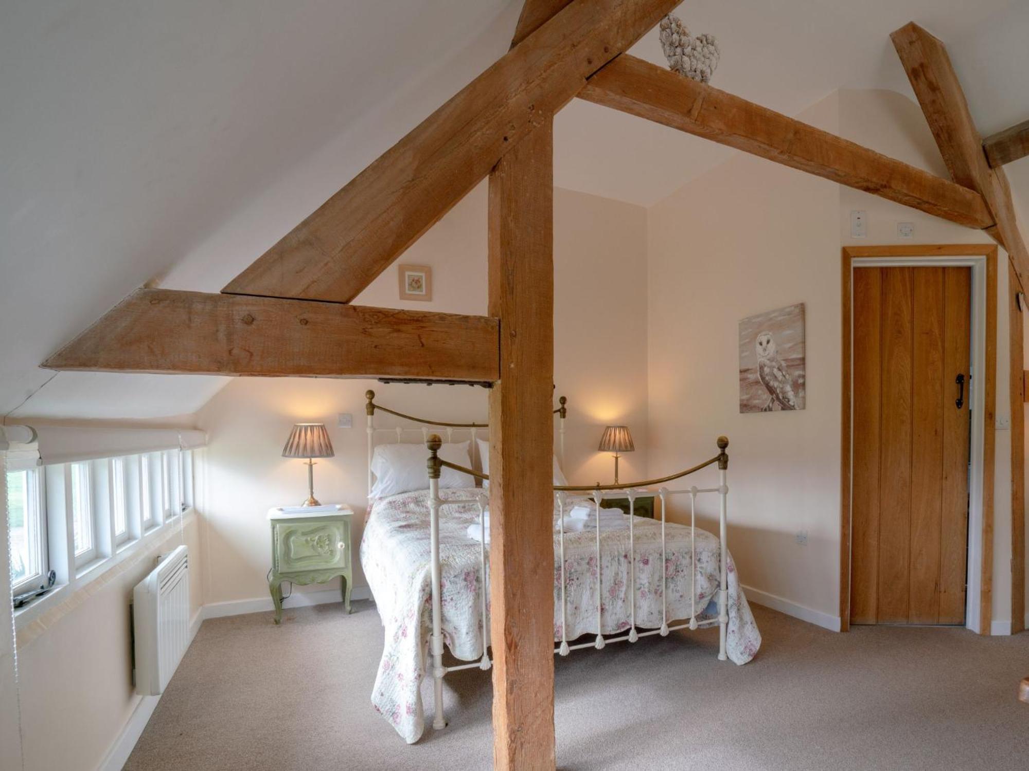 Pass The Keys Hare Cottage Wonderful Views And Parking Moreton-in-Marsh Exterior photo